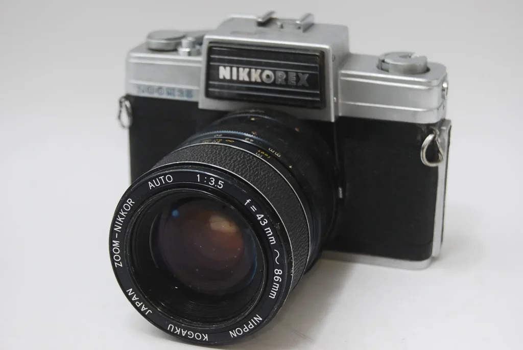 Nikkorex zoom35