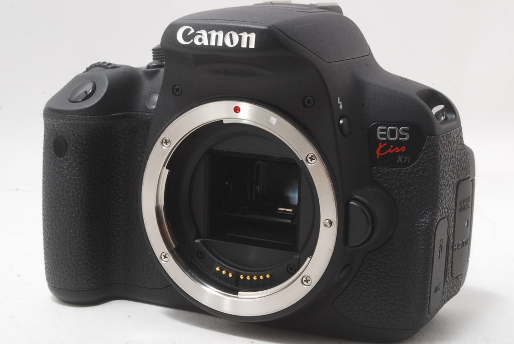 Canon EOS Kiss Digital X7i